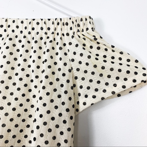Kimchi Blue Cream Polka Dot Off The Shoulder Crop - Picture 12 of 13